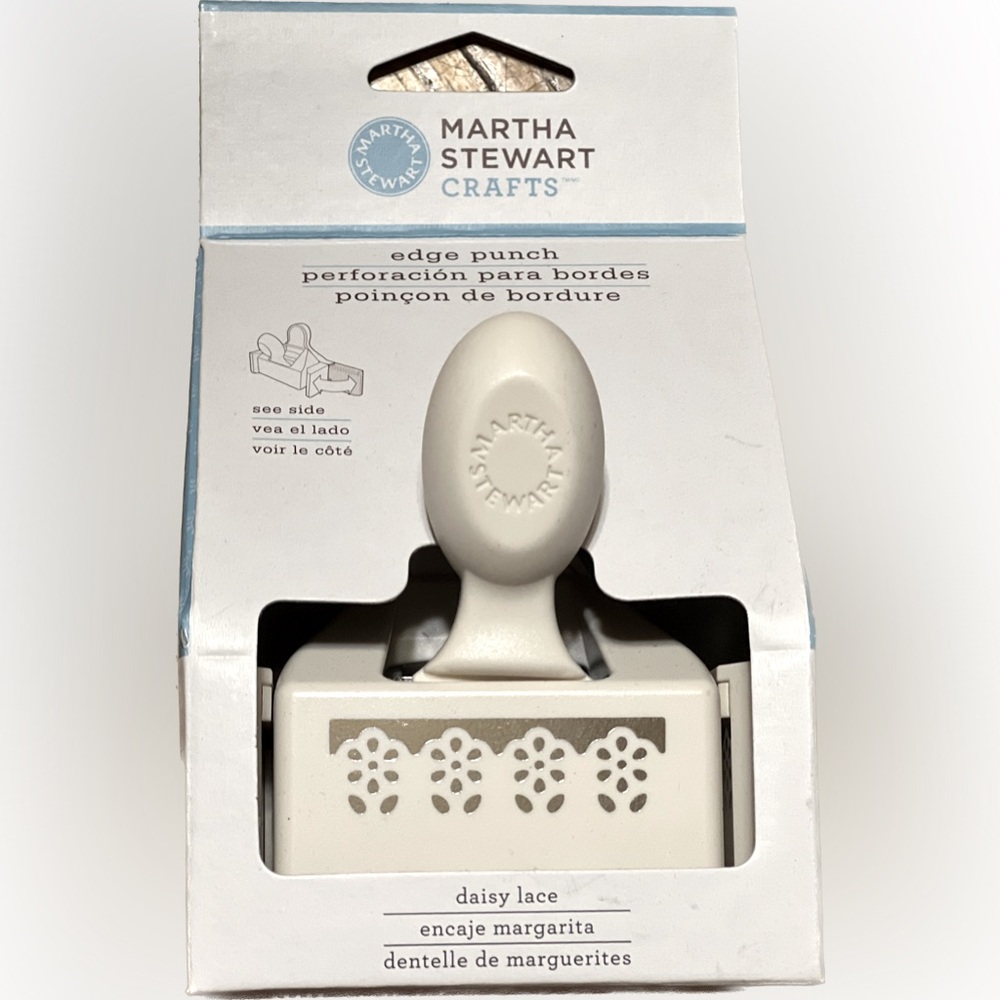 NIB! Martha Stewart crafts edge punch : Daisy Lace